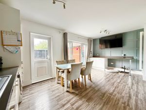 Photo 14- click for photo gallery